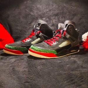 Men's Jordans size 13